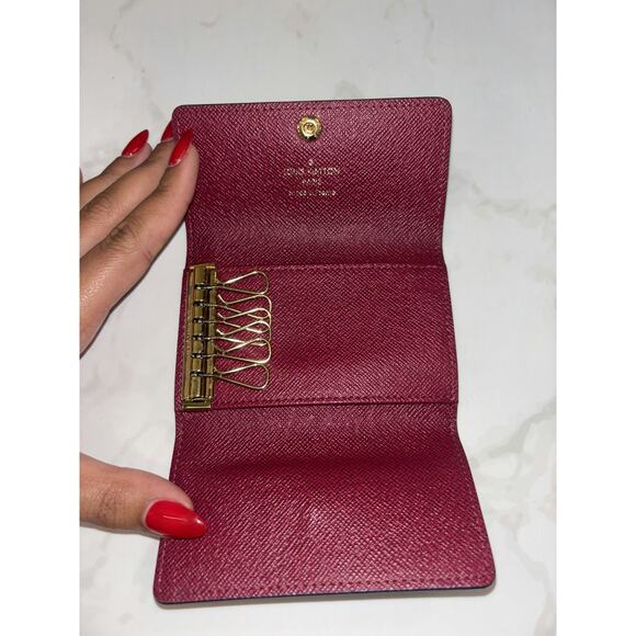 Louis Vuitton Monogram Key Holder - Good Condition - Picture 2 of 4